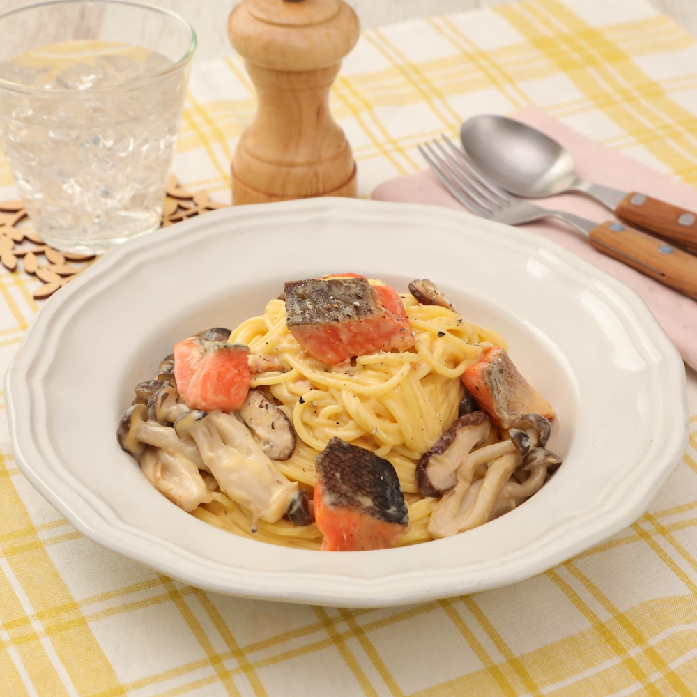 具沢山♪鮭ときのこのカルボナーラ			 サムネイル画像