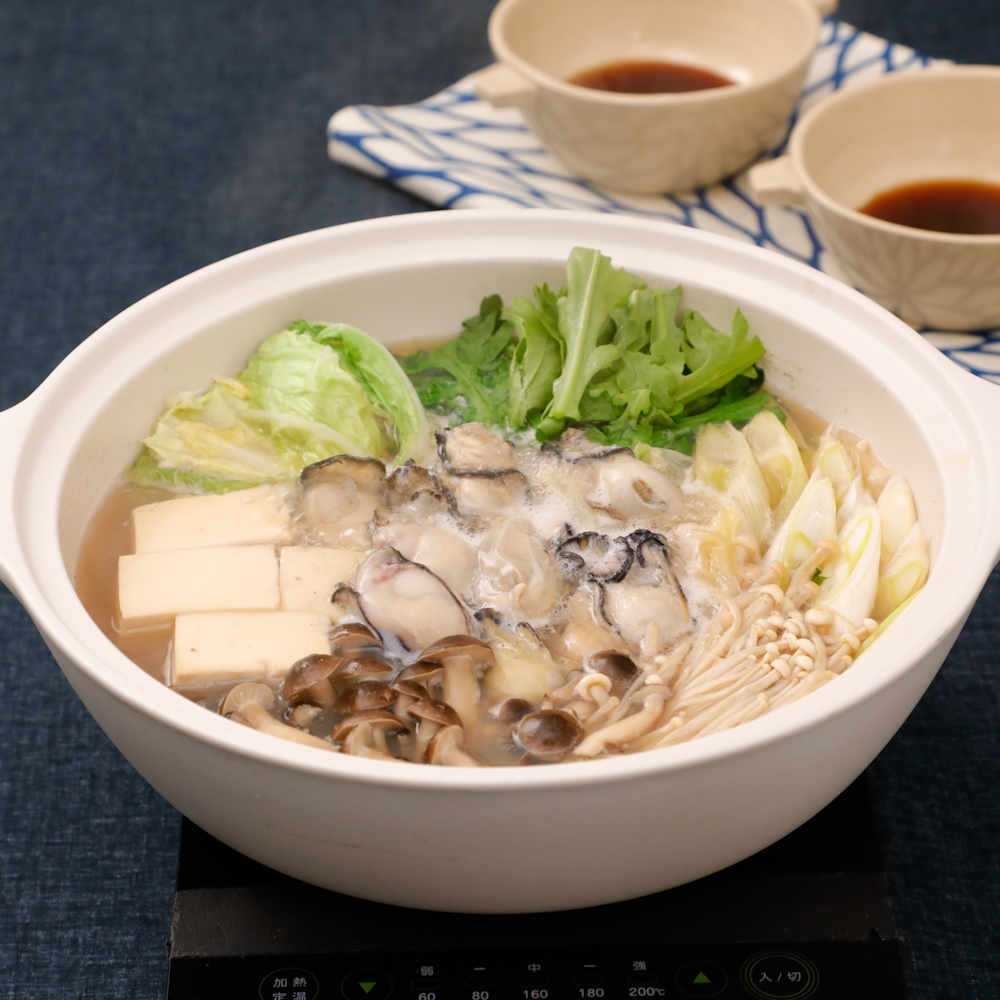 しょっつるが隠し味♪しょうゆかき鍋 サムネイル画像