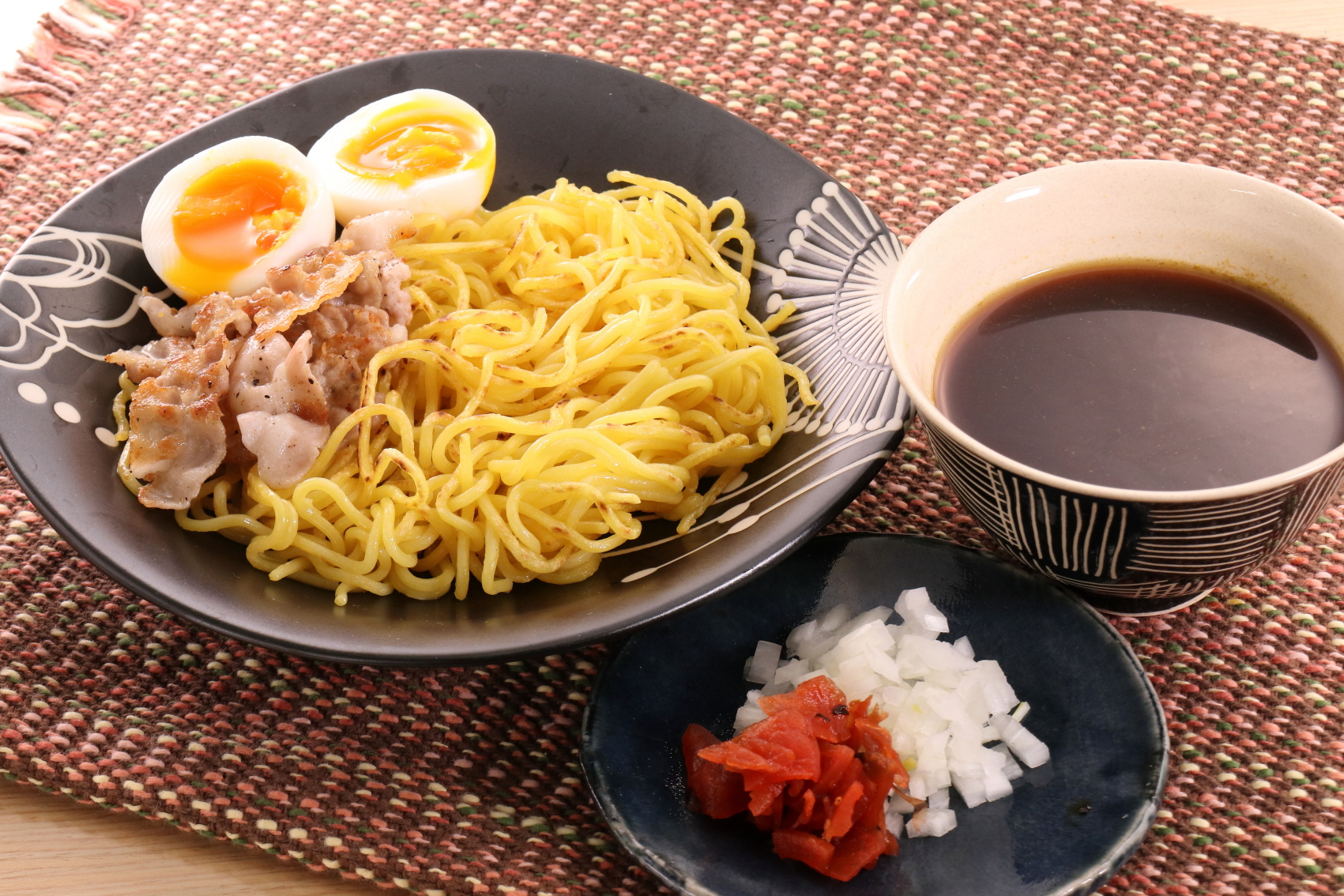 横手やきそばのカリカリカリー麺 サムネイル画像