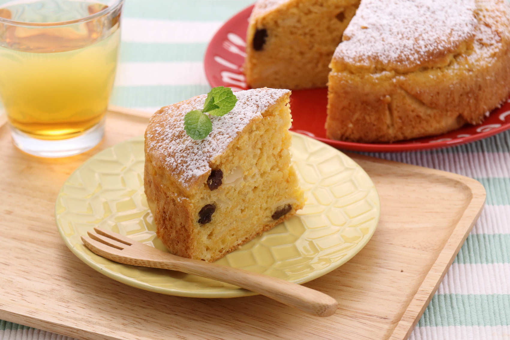 りんご甘酒とにんじんのケーキ サムネイル画像